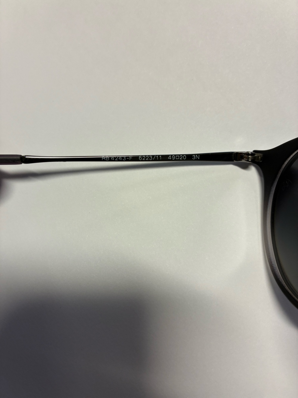 Ray-Ban Round Sunglasses Gray Frames with Dark Lenses - Picture 9 of 16